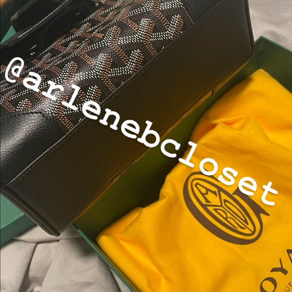SOLD 🚫 Goyard Mini Saigon - Picture 11 of 17